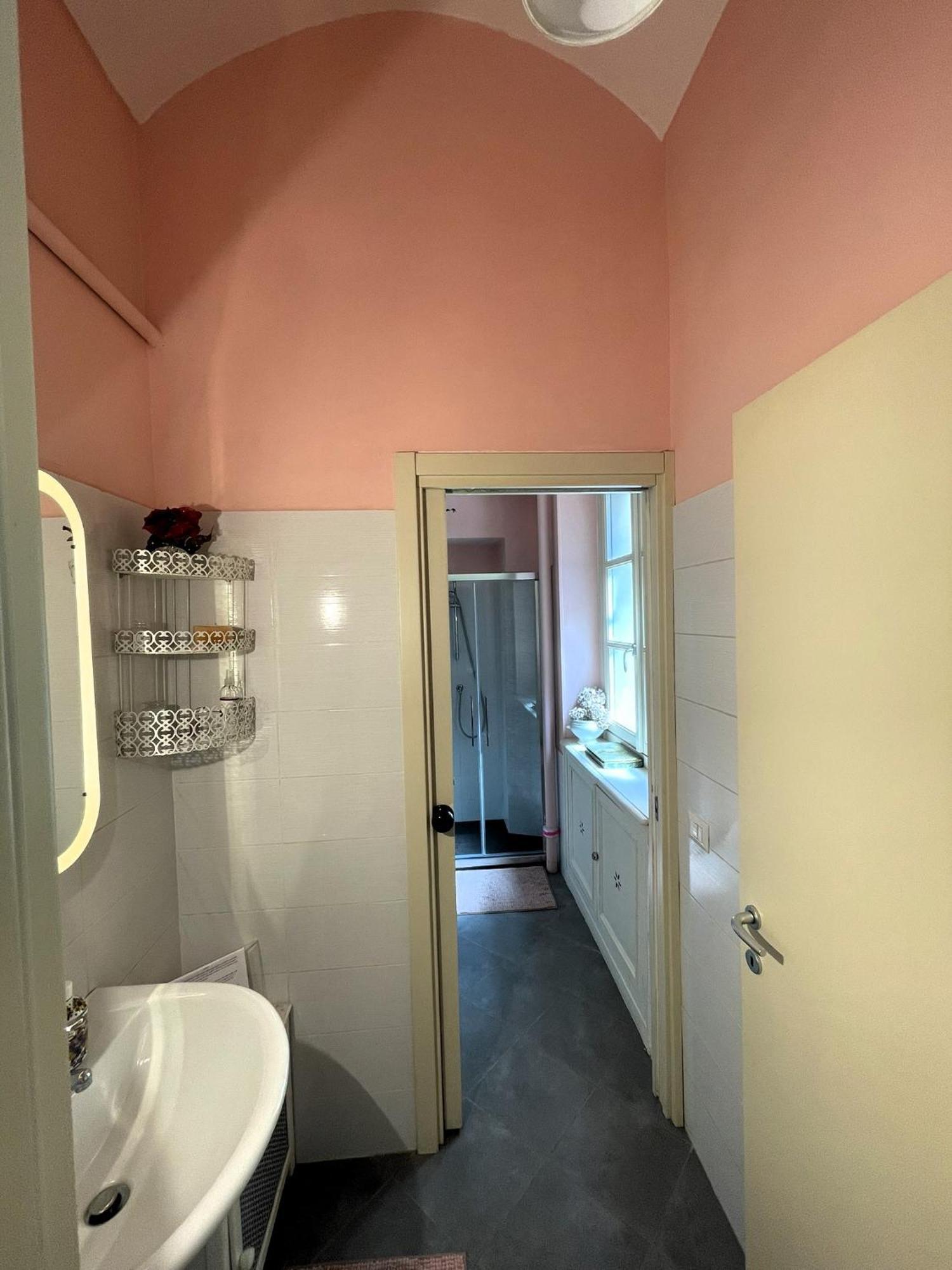 La Casa Di Ringhiera - Silenzioso Appartamento Di Charme Con Balcone Nel Quadrilatero Romano Turin Bagian luar foto